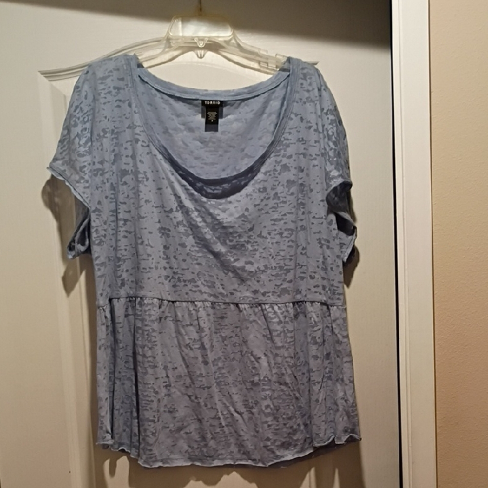 Torrid Light Blue Textured Short Sleeve Top